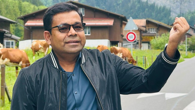 অভিমান করে তো আর অন্য দলে যোগ দেইনি: মনির খান অভিমান করে তো আর অন্য দলে যোগ দেইনি: মনির খান