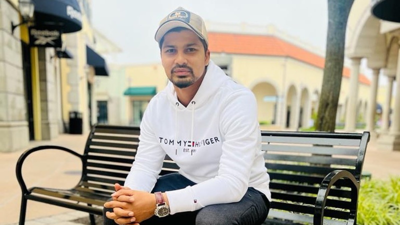রাজনীতি করতে হলে অবসর নিয়ে করুক: সোহান রাজনীতি করতে হলে অবসর নিয়ে করুক: সোহান