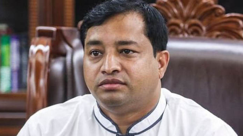 দেশে ফিরলেন গাজীপুরের সাবেক মেয়র জাহাঙ্গীর দেশে ফিরলেন গাজীপুরের সাবেক মেয়র জাহাঙ্গীর