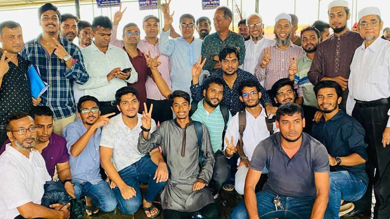 অবশেষে ভাড়া কমলো সন্দ্বীপ-চট্টগ্রাম রুটে অবশেষে ভাড়া কমলো সন্দ্বীপ-চট্টগ্রাম রুটে
