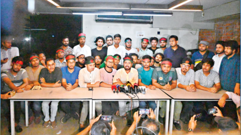 বিজয়ী ছাত্ররাই আজ দেশের শিক্ষক বিজয়ী ছাত্ররাই আজ দেশের শিক্ষক