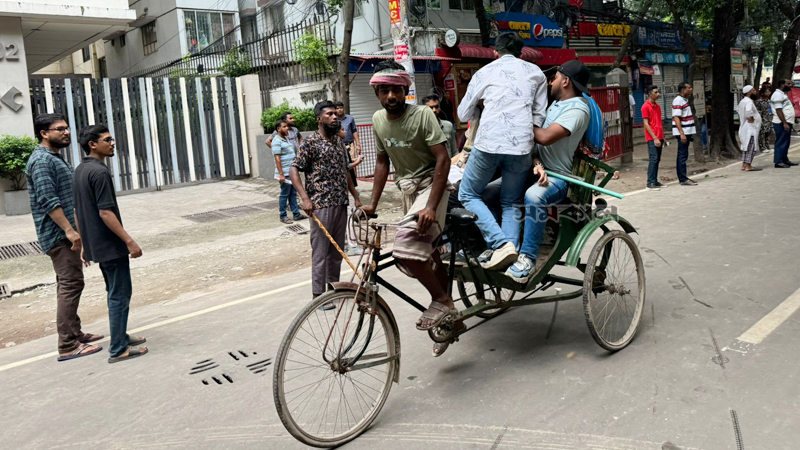 গুলিবিদ্ধ ৮ আন্দোলনকারী গুলিবিদ্ধ ৮ আন্দোলনকারী