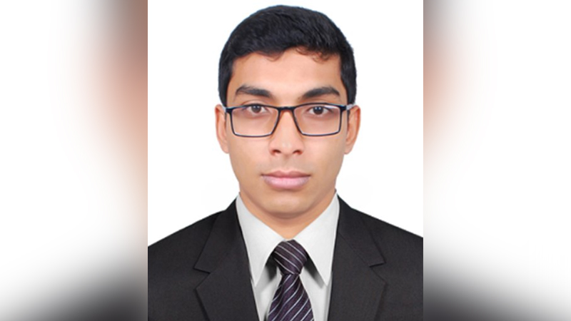 ঠিকাদারকে চড় মারলেন এসিল্যান্ড ঠিকাদারকে চড় মারলেন এসিল্যান্ড