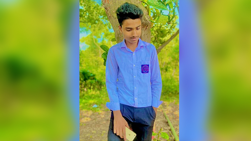 বৈষম্যবিরোধী ছাত্র আন্দোলনে নিহত জুলকারনাইনের মরদেহ উত্তোলন বৈষম্যবিরোধী ছাত্র আন্দোলনে নিহত জুলকারনাইনের মরদেহ উত্তোলন