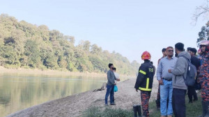 কর্ণফুলীতে গোসলে নেমে দুই পর্যটক নিখোঁজ