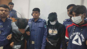 ‘চোখ ফেরাতে’ কিডনি রোগীর নাটক সাজায় ডাকাতেরা