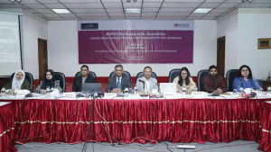 দরিদ্র হওয়ার ঝুঁকিতে প্রায় কোটি মানুষ