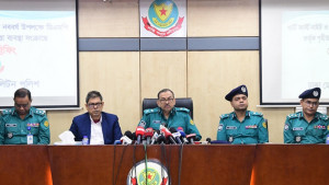 ঢাকায় অতিরিক্ত ৩ হাজার পুলিশ মোতায়েন, থাকবে ভ্রাম্যমাণ আদালত