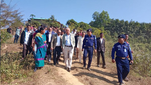 ঘটনাস্থল পরিদর্শন উপদেষ্টার, ক্ষতিগ্রস্ত পরিবারকে সহযোগিতা