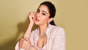 তবে কি নতুন প্রেমে মজেছেন সারা