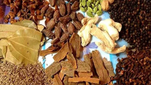 বিশ্ববাজারের দোহাই দিয়ে দেশে বাড়ছে মসলার দর