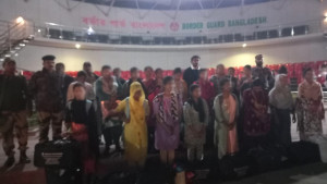 সাজা খেটে ভারত থেকে দেশে ফিরলেন ১৫ নারী ও শিশু