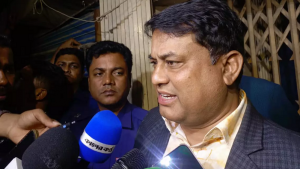 গ্রাহক সেজে ব্যাংকে ঢোকেন ডাকাতরা