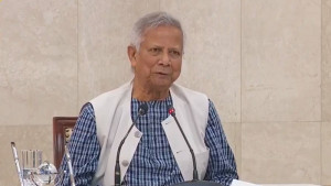 মাঠ প্রশাসনকে সক্রিয় ভূমিকা পালনের নির্দেশনা প্রধান উপদেষ্টার