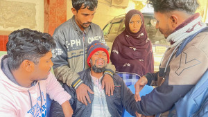 জাহাজে ৭ খুন: মরদেহ নিতে হাসপাতালে স্বজনরা, তদন্ত কমিটি গঠন