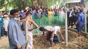 দাফনের ৪ মাস পর কৃষকের মরদেহ উত্তোলন