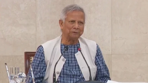 রমজানে দ্রব্যমূল্য স্বাভাবিক রাখতে কর্মকর্তাদের প্রধান উপদেষ্টার নির্দেশ