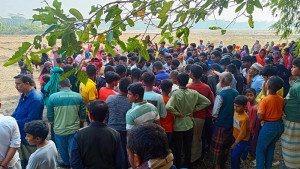 ওয়াজ মাহফিল শেষে বাড়ি ফেরেননি, সকালে গাছে ঝুলছিল কৃষকের মরদেহ