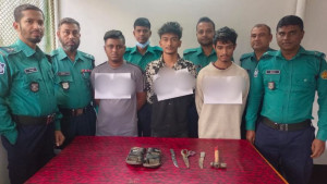 মরদেহ বাথরুমে নিয়ে দুই খণ্ড করে কর্মচারীরা