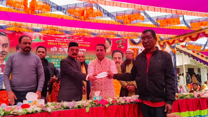 শেখ মুজিব, জিয়াউর রহমান যার যার স্থানে শ্রেষ্ঠ: গয়েশ্বর
