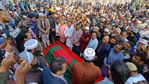 হারিছ চৌধুরী দেহাবশেষ নিজ গ্রামে ফের দাফন