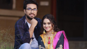 বছরের প্রথমদিন জোভান-কেয়া পায়েলের ‘কবিতায় প্রেম’
