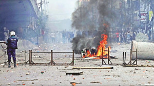 সারাদেশে ব্যাপক সংঘর্ষ গুলি নিহত ৩১