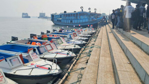 চার মাস পর কাজীরহাট-আরিচা রুটে স্পিডবোট চলাচল শুরু
