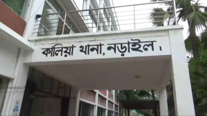 স্কুলছাত্রীকে আটকে রেখে শ্লীলতাহানির অভিযোগ, এসআই প্রত্যাহার
