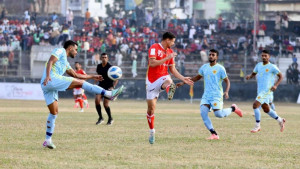 ১০ ম্যাচ পর আবাহনীর কাছে কিংসের হার