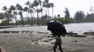 সাগরে নিম্নচাপ, উপকূলে বৃষ্টি শুরু