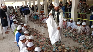 পছন্দের জীবনসঙ্গী পেতে পাগলা মসজিদের দানবাক্সে ‘পাপী বান্দার’ চিঠি