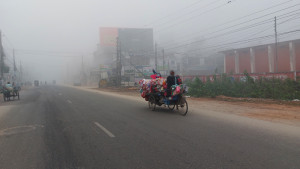 পঞ্চগড়ে ঘন কুয়াশা, কনকনে ঠান্ডা