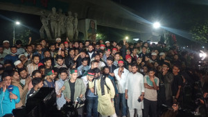 আগরতলায় সহকারী হাইকমিশনে হামলার প্রতিবাদে ঢাবিতে বিক্ষোভ