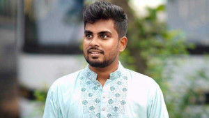 খেলার সময় হঠাৎ মাটিতে লুটিয়ে পড়ে রাবি শিক্ষার্থীর মৃত্যু