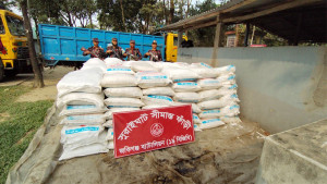 সিলেটে ৪০ লাখ টাকার ভারতীয় চোরাই পণ্য ও চিনি উদ্ধার 