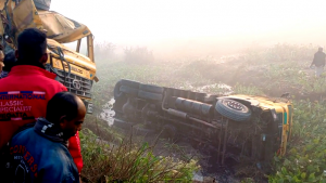 নাটোরে ৬ ট্রাকের সংঘর্ষে চালকসহ দু’জন নিহত, আহত ৭