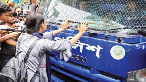 আন্দোলনে মানসিক ট্রমা