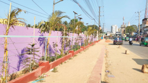 উদ্যোগ নেই সরকারের, ড্রেন নির্মাণ স্থানীয়দের টাকায়