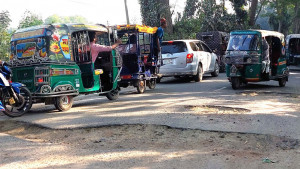 সংস্কারের এক বছর না যেতেই বেহাল সড়ক