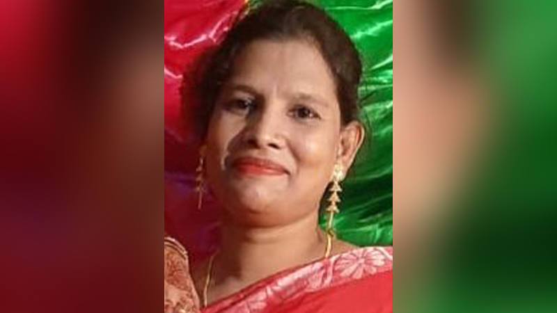 পটিয়ায় খেলা নিয়ে ঝগড়ায় প্রাণ গেল খেলোয়াড়ের মায়ের পটিয়ায় খেলা নিয়ে ঝগড়ায় প্রাণ গেল খেলোয়াড়ের মায়ের