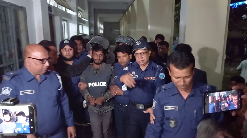 জাহাজে সাত খুন: ১৬৪ ধারায় স্বীকারোক্তি আকাশ মণ্ডলের জাহাজে সাত খুন: ১৬৪ ধারায় স্বীকারোক্তি আকাশ মণ্ডলের