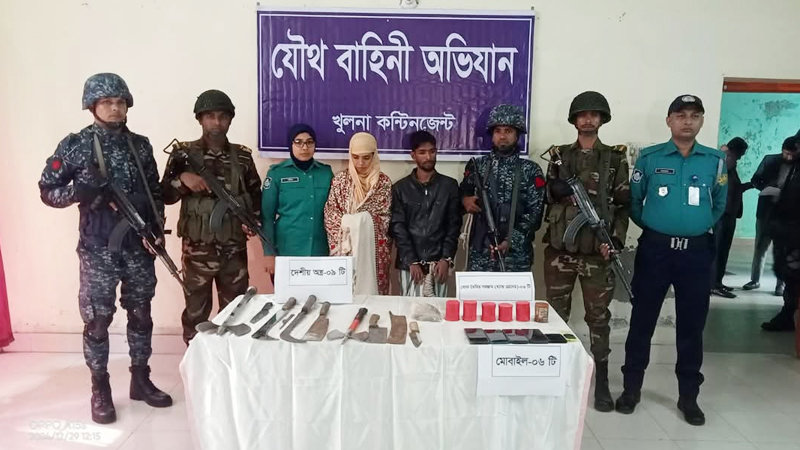 যৌথ অভিযানে অস্ত্রসহ ‘চিংড়ি পলাশ’ গ্রেপ্তার যৌথ অভিযানে অস্ত্রসহ ‘চিংড়ি পলাশ’ গ্রেপ্তার