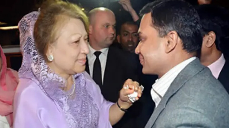 খালেদা জিয়া ও তারেক রহমানকে রাষ্ট্রপতির আমন্ত্রণ খালেদা জিয়া ও তারেক রহমানকে রাষ্ট্রপতির আমন্ত্রণ