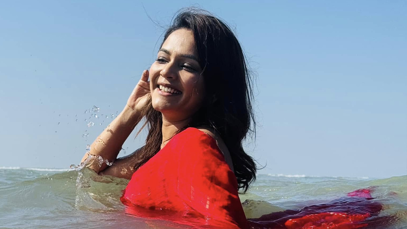 ‘শীতে বসন্তের আলাপ’ ‘শীতে বসন্তের আলাপ’