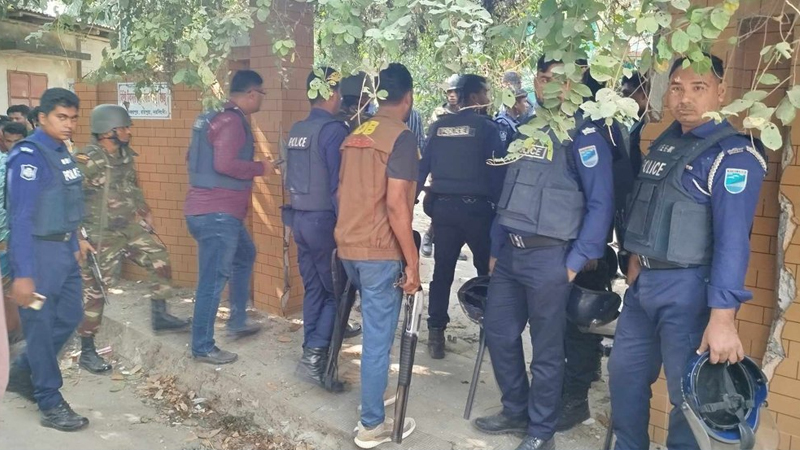 নরসিংদীতে ‘গোষ্ঠী দ্বন্দ্বে’ সংঘর্ষ, সাবেক ও বর্তমান দুই ইউপি সদস্য নিহত নরসিংদীতে ‘গোষ্ঠী দ্বন্দ্বে’ সংঘর্ষ, সাবেক ও বর্তমান দুই ইউপি সদস্য নিহত