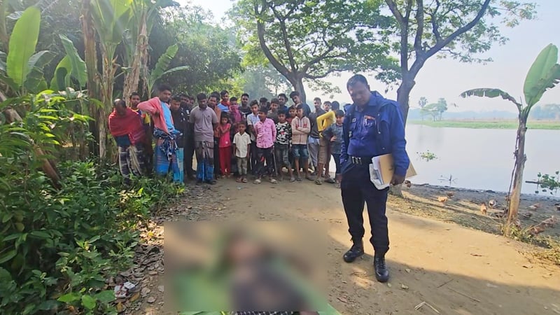 সীমান্তে তিন যুবকের লাশ, শরীরে নির্যাতনের চিহ্ন সীমান্তে তিন যুবকের লাশ, শরীরে নির্যাতনের চিহ্ন