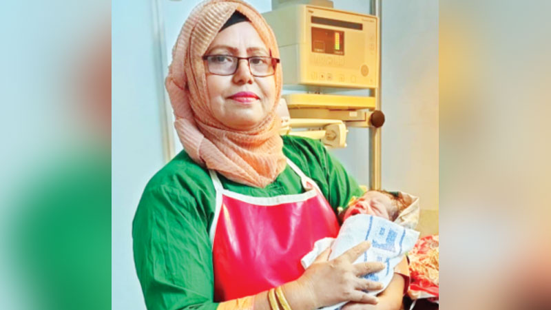 মাসে অর্ধশতাধিক স্বাভাবিক প্রসব মাসে অর্ধশতাধিক স্বাভাবিক প্রসব