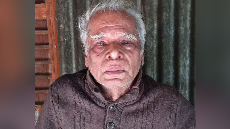 জীবনের রঙ্গমঞ্চে নিভু নিভু আলো জীবনের রঙ্গমঞ্চে নিভু নিভু আলো