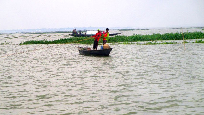জলমহাল ইজারা কাগজে-কলমে অধিকার নেই জেলের জলমহাল ইজারা কাগজে-কলমে অধিকার নেই জেলের